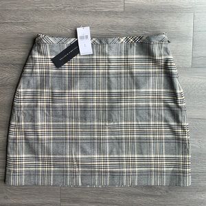 Banana Republic Mini Houndstooth Skirt